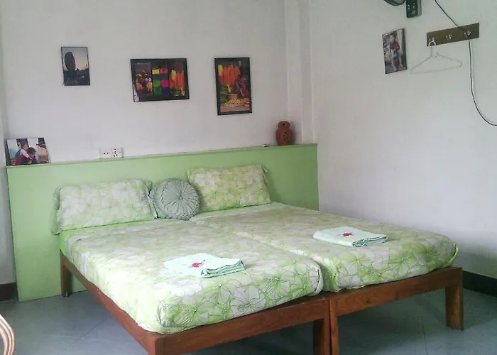 Bed and breakfast Asmita 2*