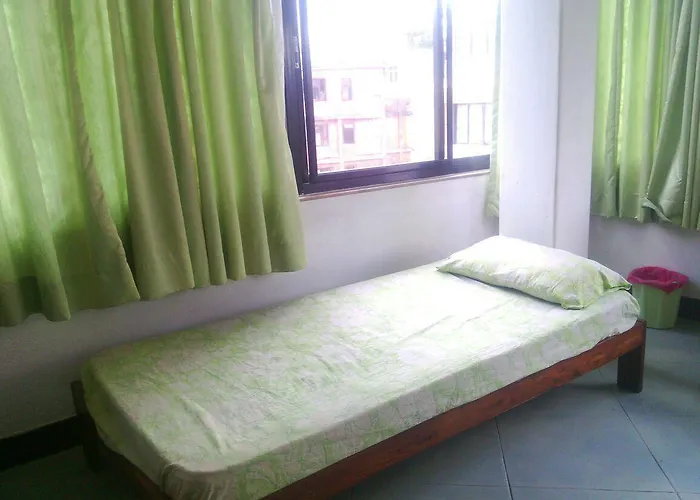 Bed and breakfast Asmita 2*